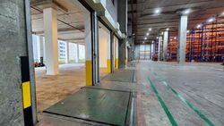 Sunview Way (D22), Warehouse #484099051